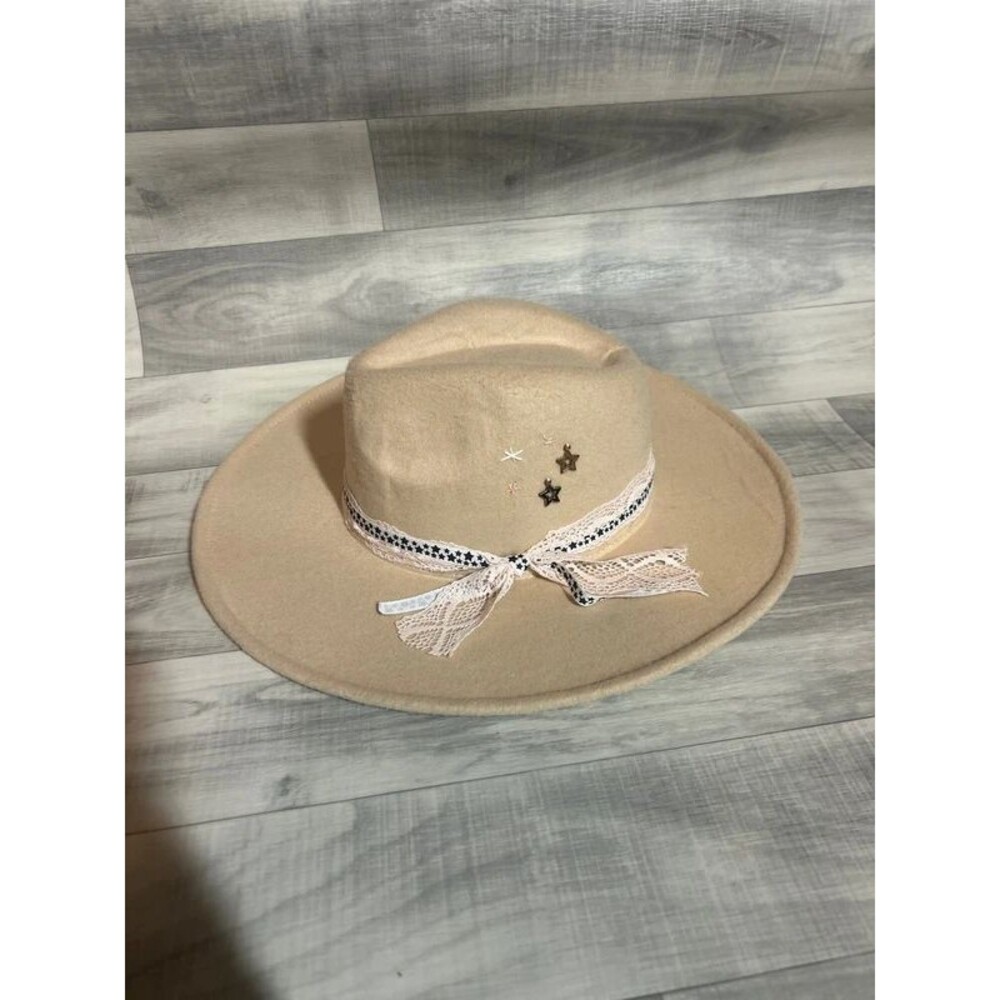 Cowgirl hat